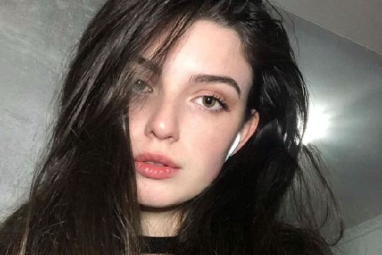 属猴水瓶座女生性格